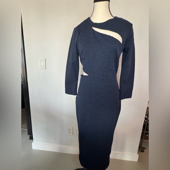 Elizabeth & James Navy Sheath Dress w/ Chic Cutouts – Bergdorf Goodman Exclusive - Picture 1 of 17